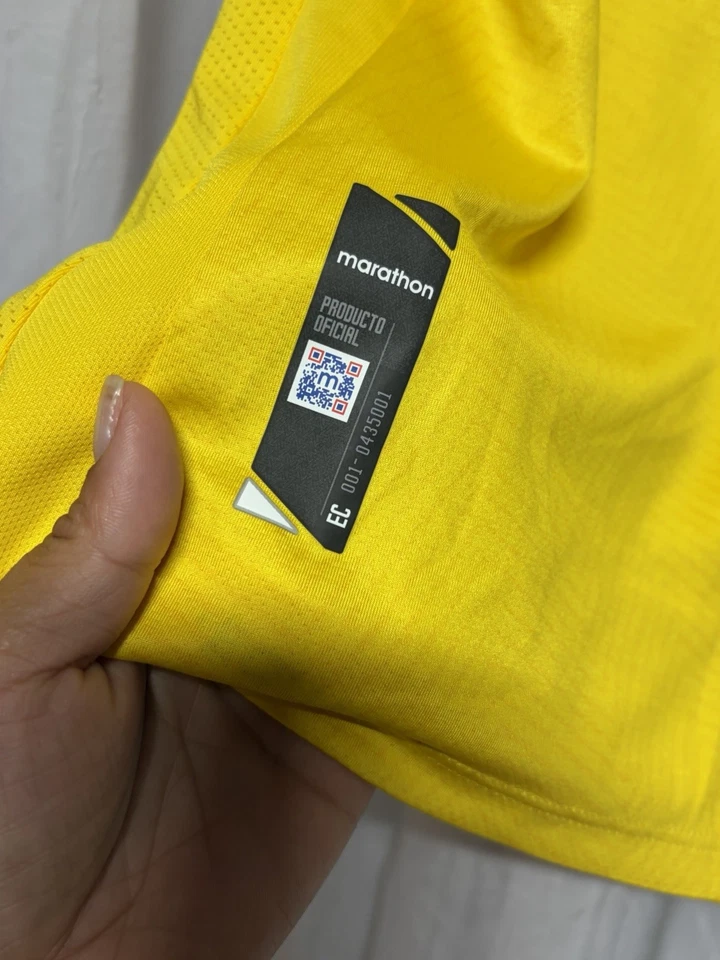 Ecuador National Team Soccer Jersey Marathon Men’s Medium Yellow Shirt - Image 4 of 4