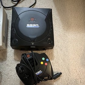 Huge SEGA Dreamcast Lot:  White and Sport Consoles, Controllers, 40+ Games