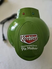 Keebler Mini Pie maker Great For Easter Treats Green Pre-loved 