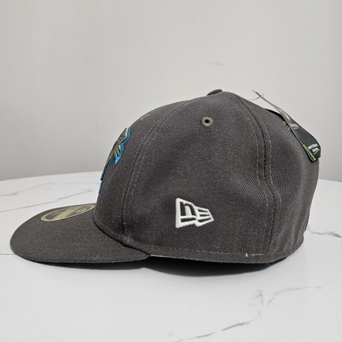 Carolina Panthers New Era 2017 Salute To Service Low Profile 59FIFTY Fitted Hat - Picture 4 of 9