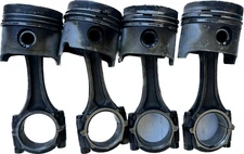 Toyota Engine 2L Old Model OHC 8V 2,4L Pistons and Connecting Rods Set Used