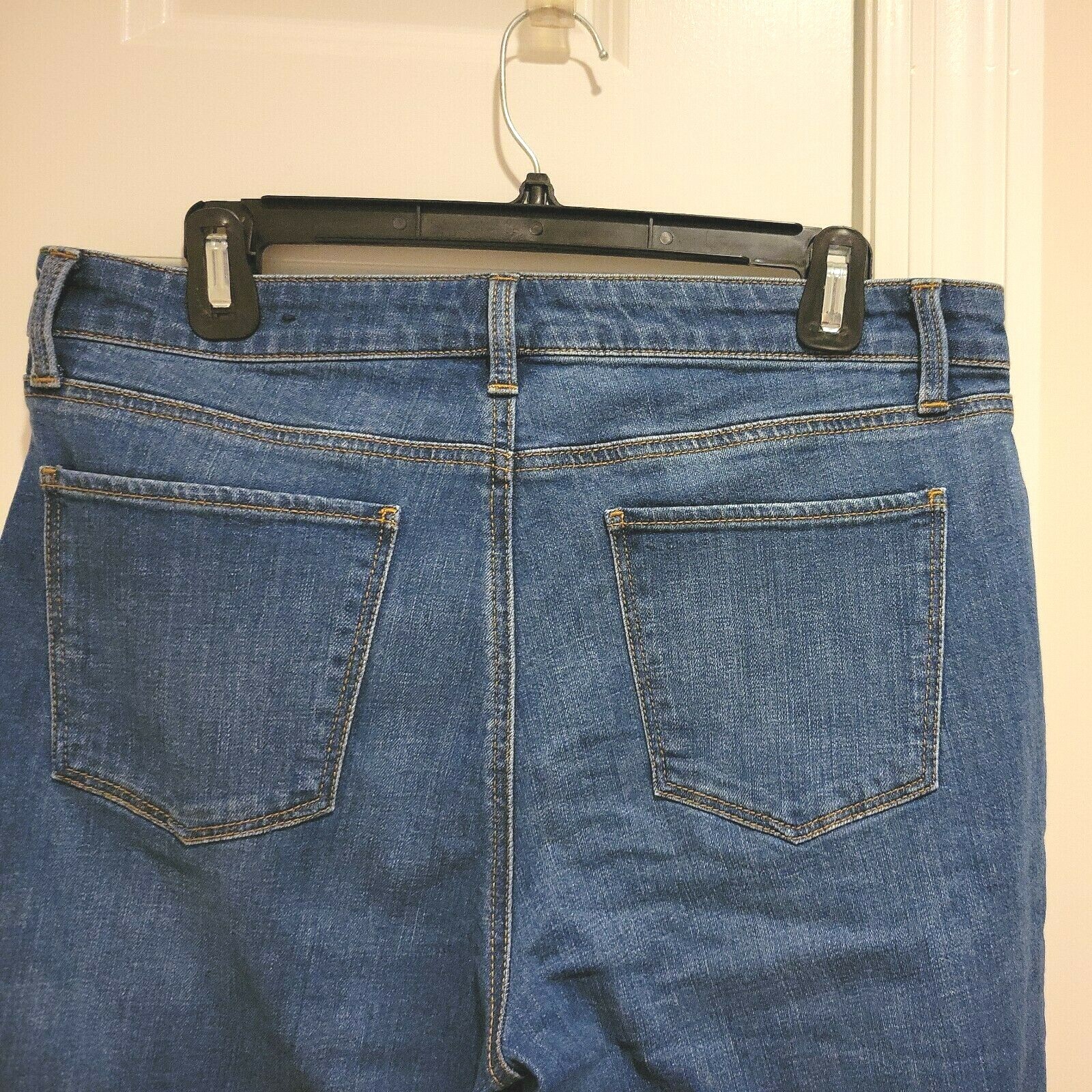 Picture 5 of 12