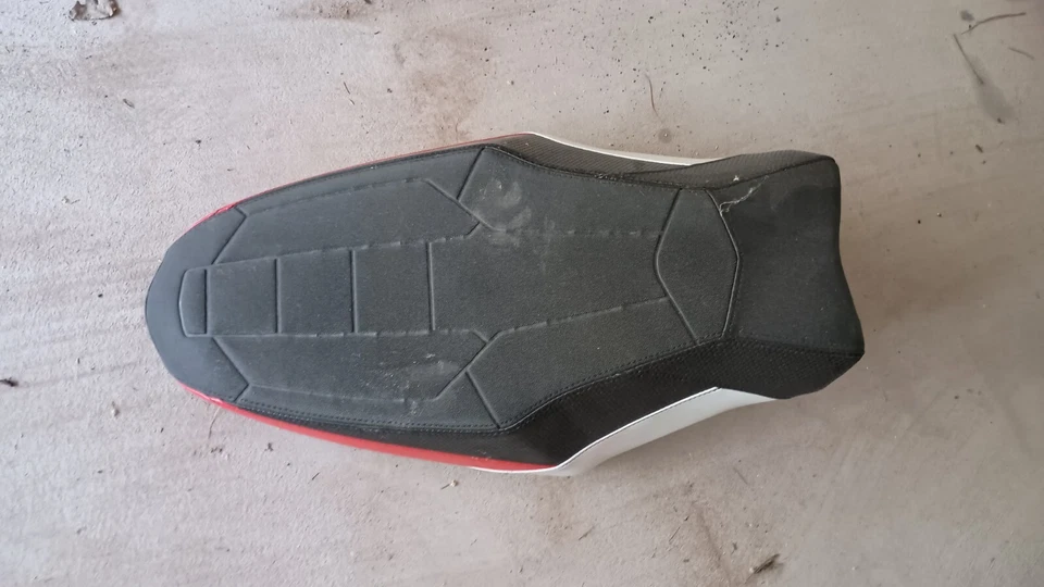 Сиденье 14-23 Polaris Rush 800 600 Pro S Axys X Switchback RMK черное красно-белое - Изображение 2 из 4