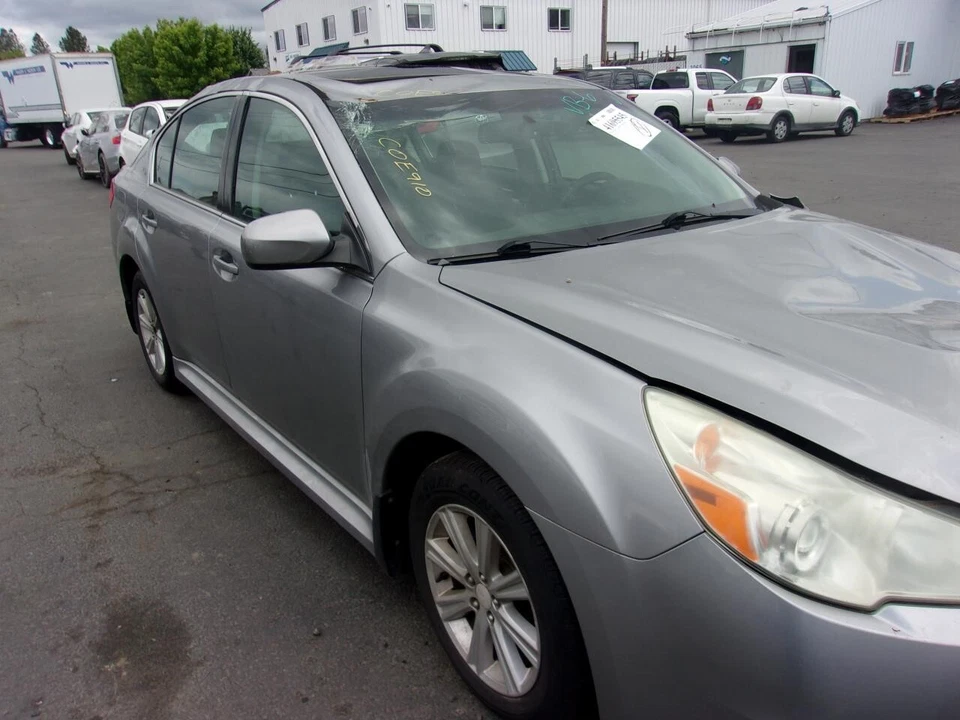 Used Front Right Door Interior Trim Panel fits: 2010 Subaru Legacy Grade A Foto 4 de 4