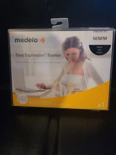 Medela Easy Expression Bustier Hands Free Pumping Bralette- Black size M