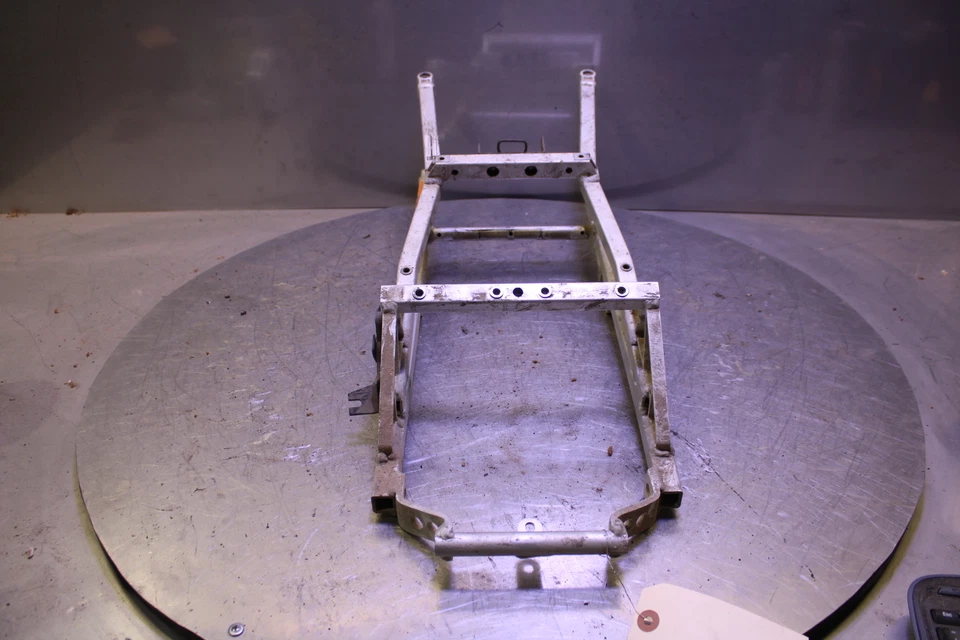 2009 Aprilia Tuono 1000R Rear Subframe  Sub Frame Straight Foto 3 de 4