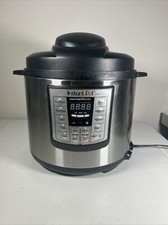 Instant Pot 6-in-1 Multi Use Programmable Pressure Cooker 6 Qt IP-LUX60 V3