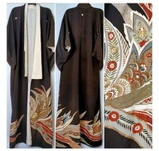 Authentic Vintage Silk Hand-Painted and Embroidered Traditional Japanese Kimono