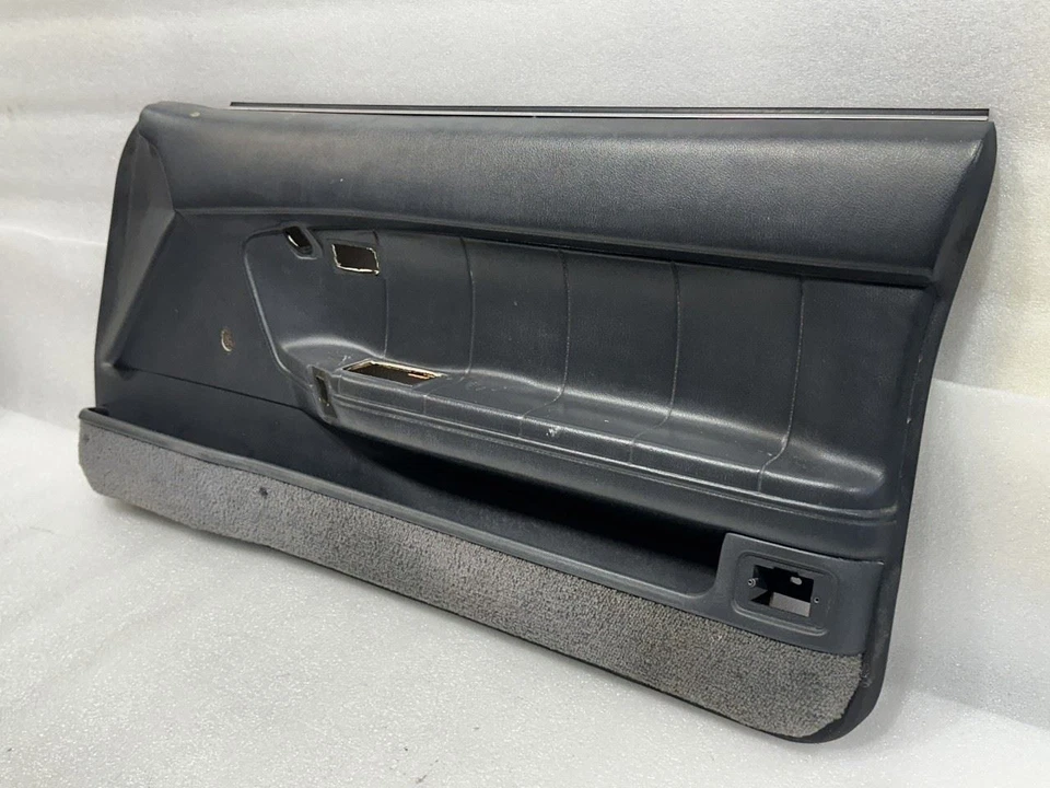 Toyota Celica 1986 1987 1988 1989 puerta del pasajero derecho panel de moldura gris manual Foto 2 de 4