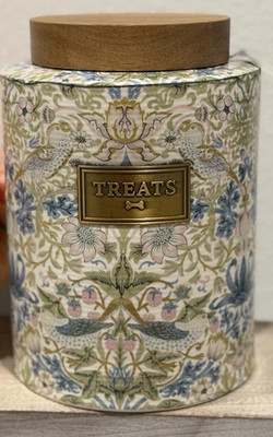 William Morris & CO Strawberry Thief Pet Treat Jar 7W x 8H ceramic canister NEW