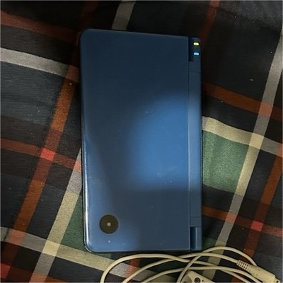Nintendo DS XL Handheld System Black/Blue Headphone Jack