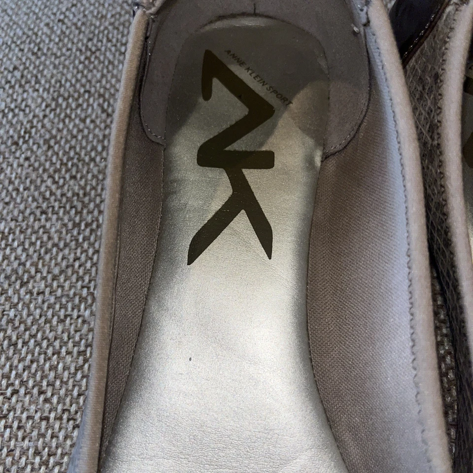 Anne Klein Sport Mujer Akazi Dorado Mocasines Sin Cordones Zapatos Planos 6 Medianos (B,M) Foto 3 de 4