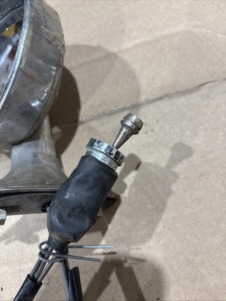 Espejo retrovisor remoto Cadillac Eldorado 1967  Foto 2 de 4