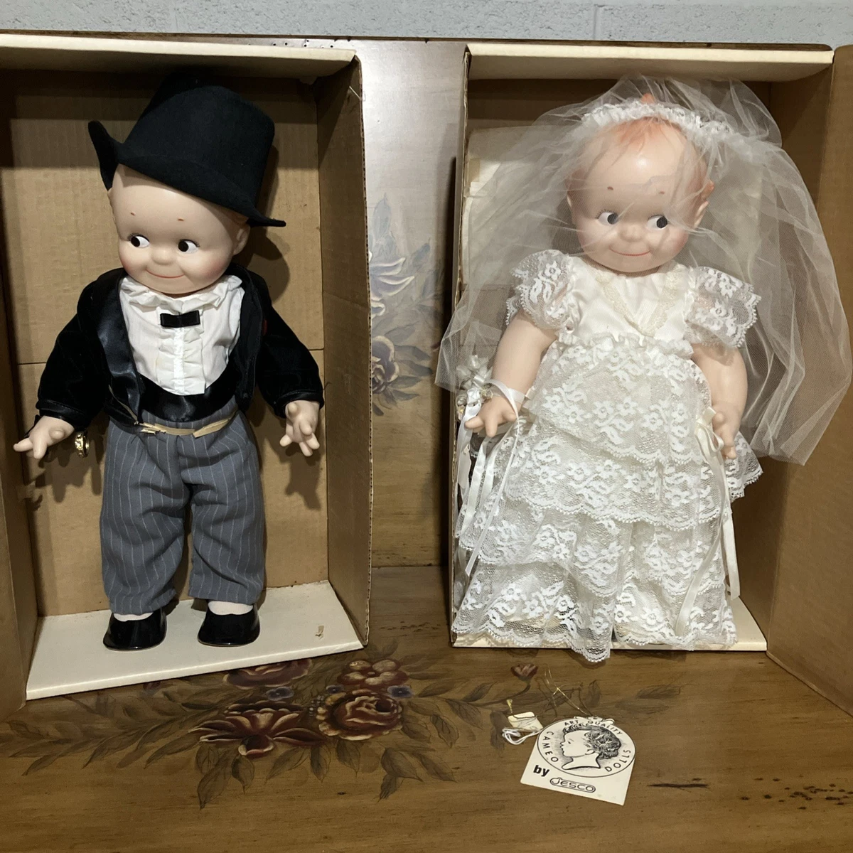 POUPEES début XXe. Anciennes KEWPIE dolls Rose O'Neill en BI 98,50