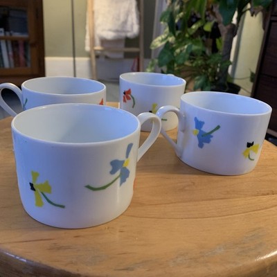 Studio Nova Primary Petals L5032 Japan Coffee Mugs Set of Four See Description 