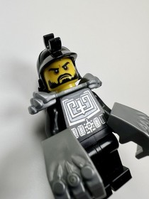 LEGO Ninjago Karlof Minifigure Tournament of Elements njo118a  70756 CRACKED