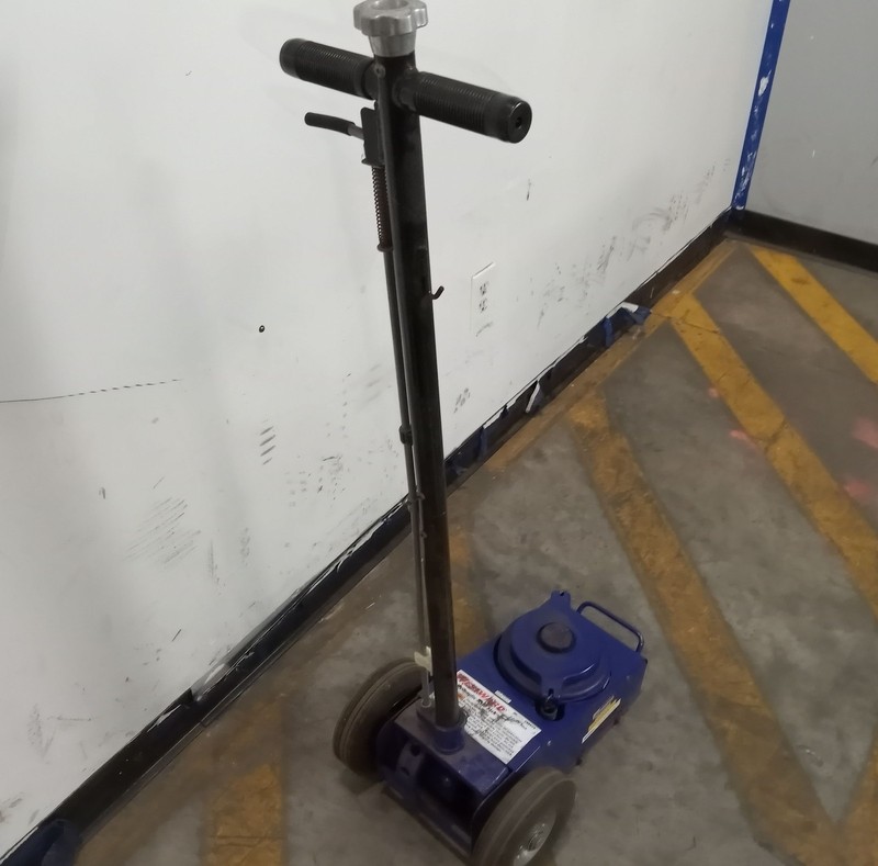 Westward 5M459 Pneumatic Heavy Duty Vehicle Jack 22/35 Tons - PICKUP ONLY