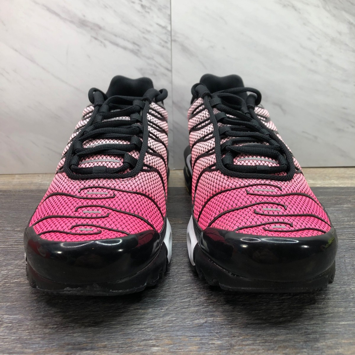 Nike Air Max Plus Mens Size 8 Athletic Shoes HF3837-600 Sunset