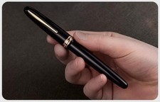 HongDian 1841 Black FOUNTAIN PEN EF Nib - NEW in box