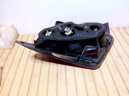 2004-2005 Scion XA Passengr (RH) Tail Light Quarter Panel Mounted Scratched OEM - Picture 9 of 12