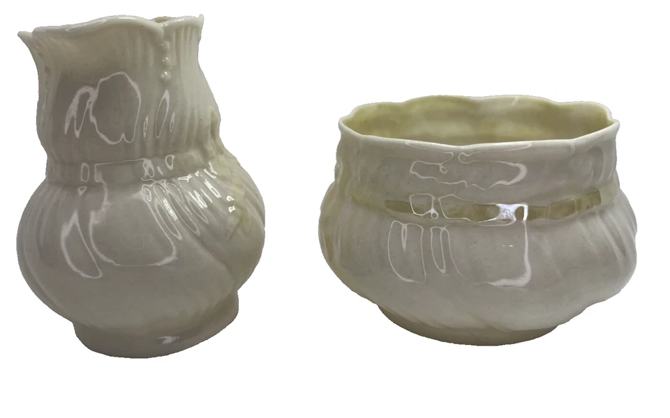 Conjunto de marca verde vintage Belleek patrón de lazo amarillo crema y azúcar Foto 2 de 4