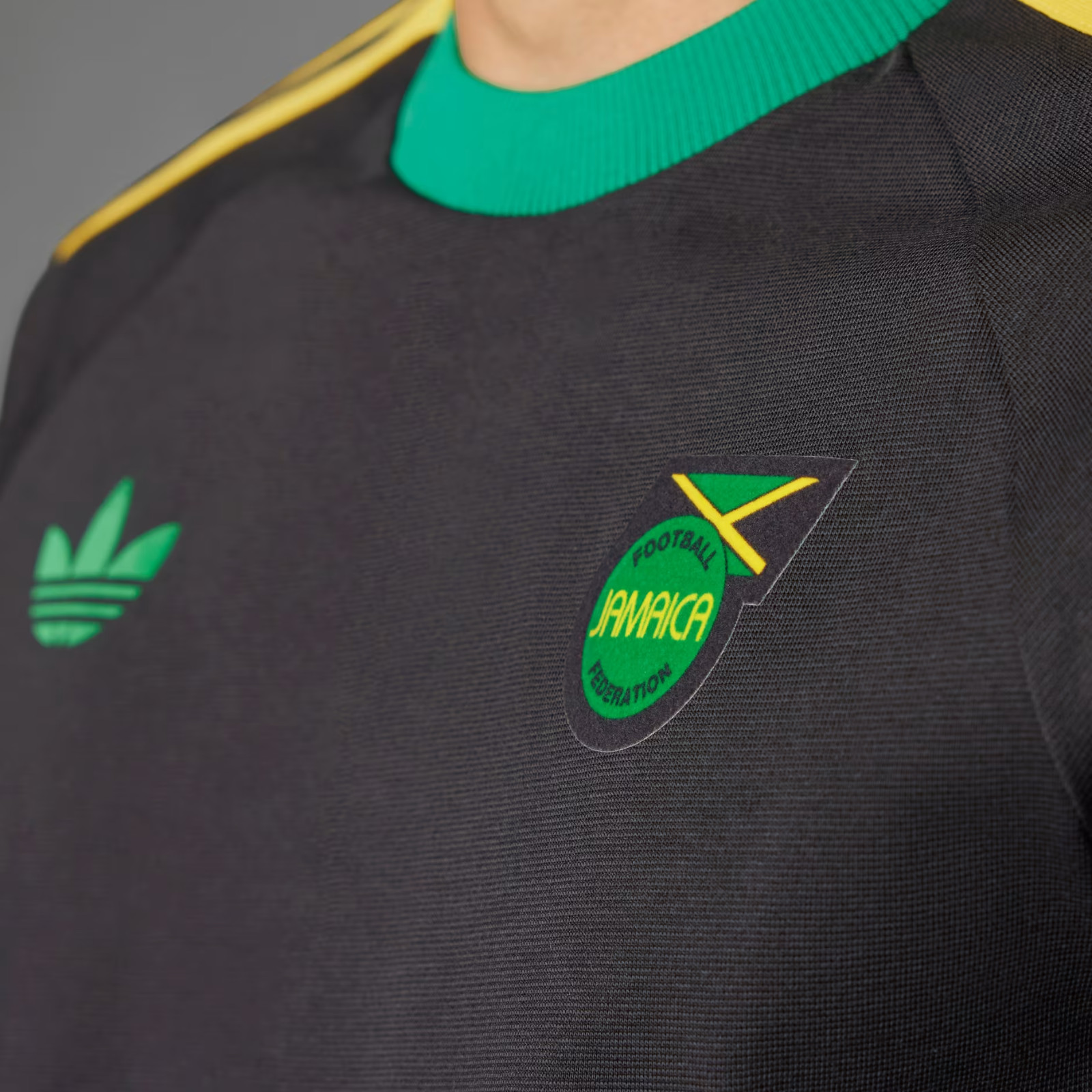 adidas Originals Men's Adicolor OG Jamaica Trefoil 3-Stripes Trefoil Tee IT7807 image 6