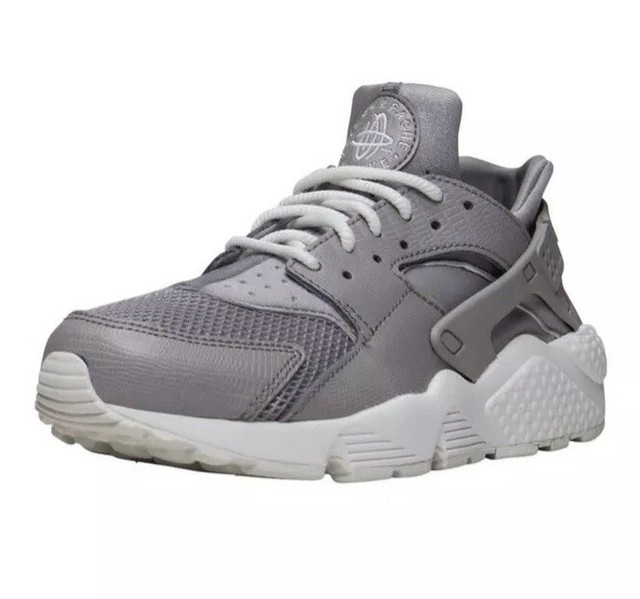 nike huarache platinum white