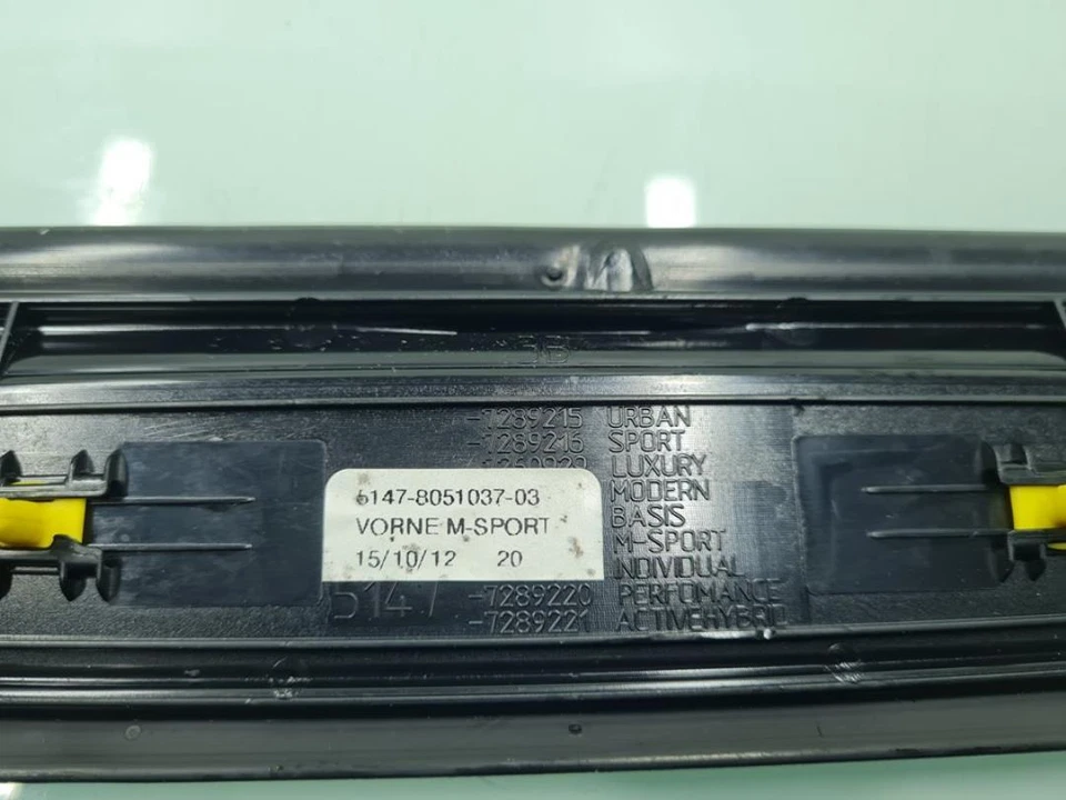 51478051037 Moulures Avant pour BMW SERIE 3 TOURING (F31) 330d 2012 125068 - Photo 3/4