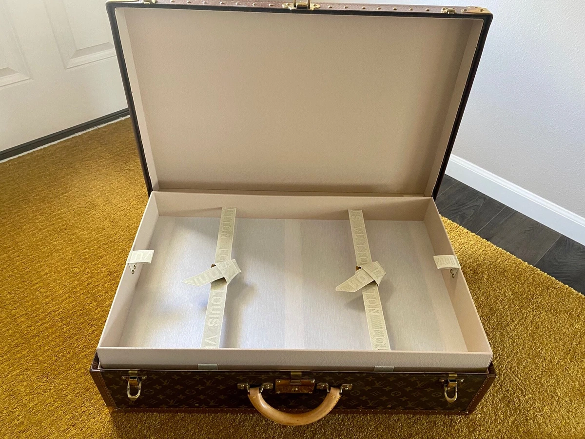 Louis Vuitton suitcase Alzer 80 monogrammed with its key