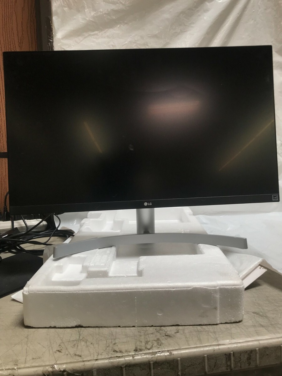 LG 27UK600-W 27