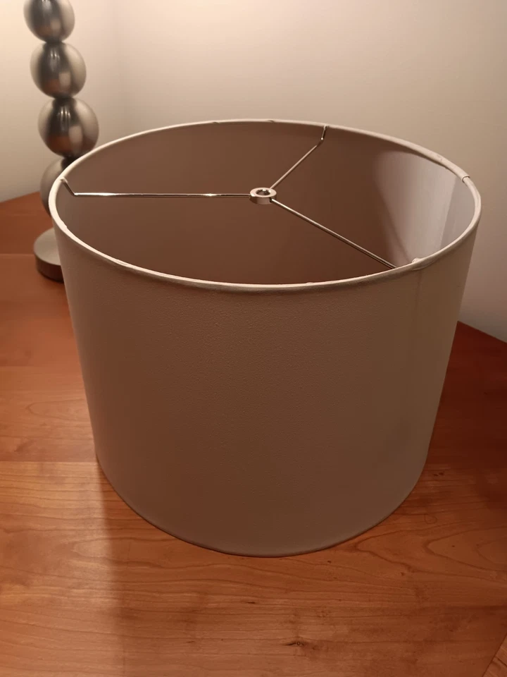 Lámpara de mesa contemporánea UL acabado Nichol 27" con pantalla de cubo 13" redonda Foto 4 de 4