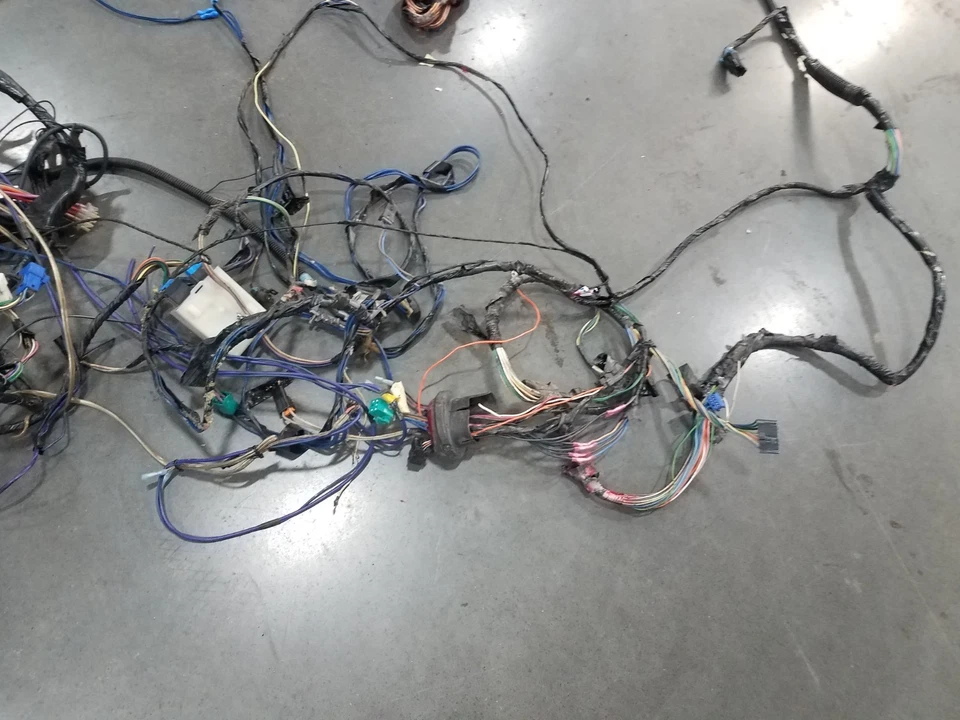 Chevy Impala SS 1996 sedán chasis arnés de cableado #1673 Z1-1 Foto 3 de 4