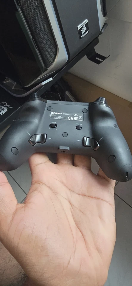 NACON REVOLUTION PRO CONTROLLER 2 PS4 PLAYSTATION 4 - Immagine 2 di 3