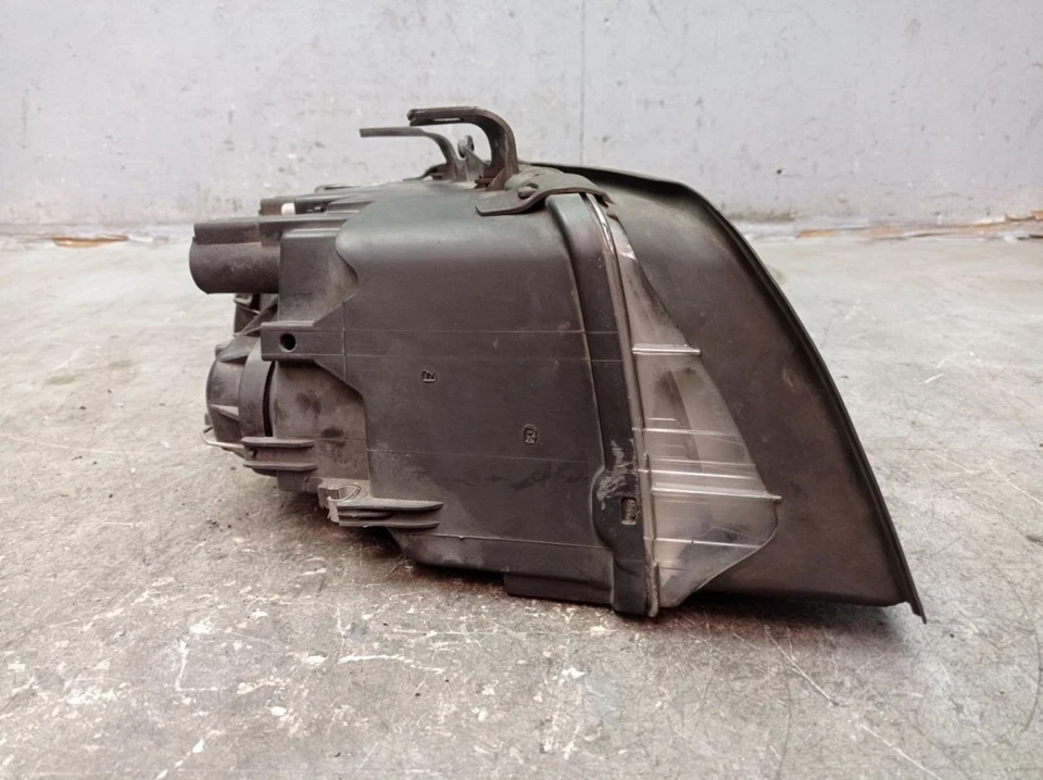 Faro izquierdo AUDI A4 (8E2, B6) 1.9 TDI 8E0941029C Foto 4 de 4
