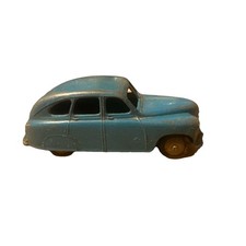 DINKY TOYS #40e/153 vintage STANDARD VANGUARD Saloon 1954 original play worn 