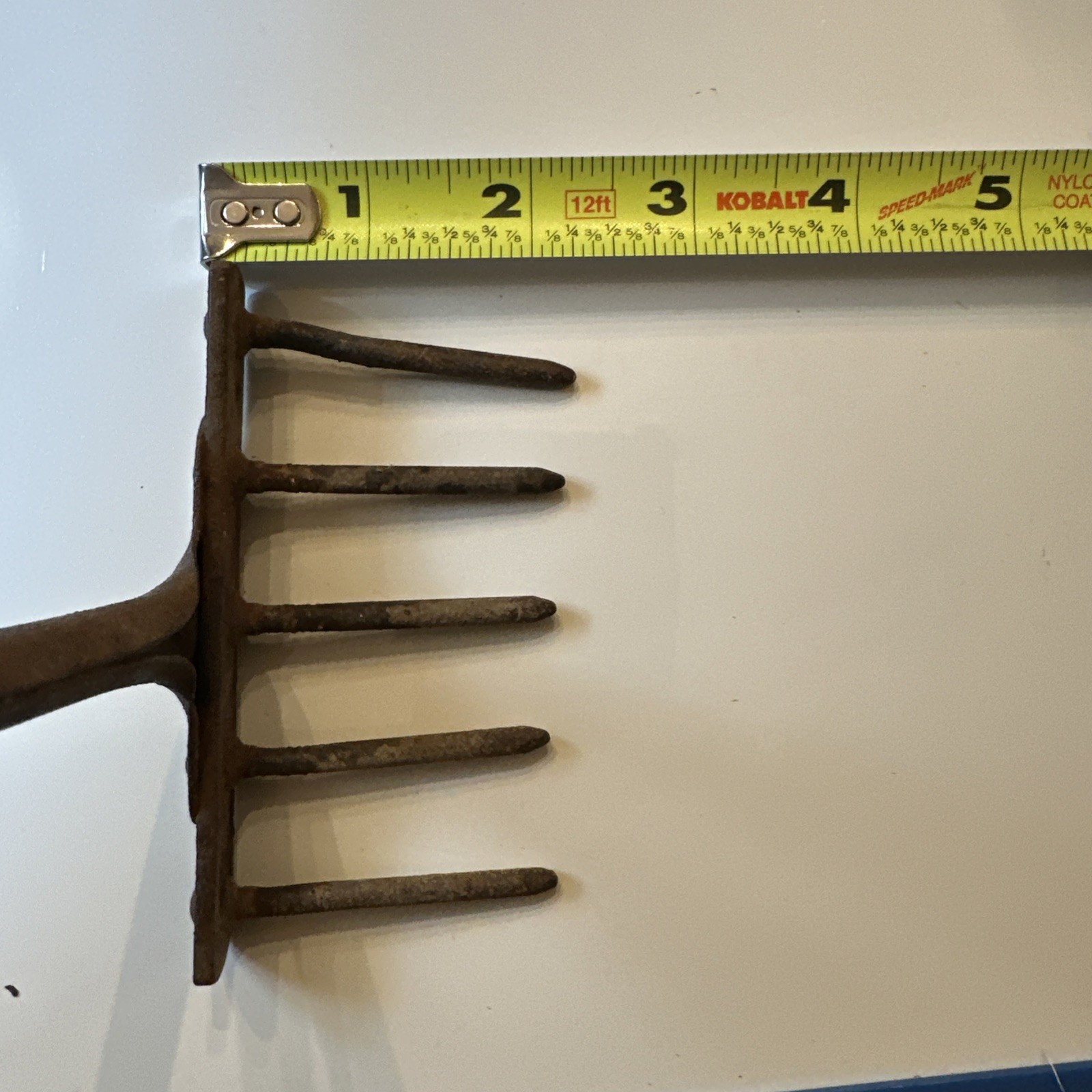 Shovel/Rake : Old Gardening Tool