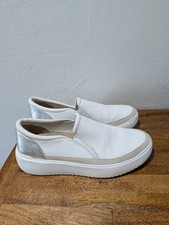 Vionic Women's Kearny Slip On Sneakers 8