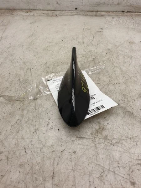 Antena montada en techo 14 15 Lexus IS250 negra 212  Foto 4 de 4