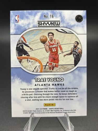 2021-22 Panini NBA Hoops Skyview HOLO #16 Trae Young Atlanta Hawks - Bild 2 von 3