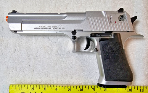 Cybergun Desert Eagle CO2 Blow-Back Airsoft Pistol 21-rd Silver | 390 FPS - Picture 7 of 8