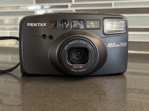 Pentax IQZoom140M Camera With Extras - Picture 11 of 20