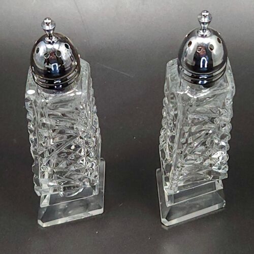 Clear Glass Footed Salt and Pepper Shakers 4in Diamond Shape Criss-Cross and Fan - Picture 3 of 24