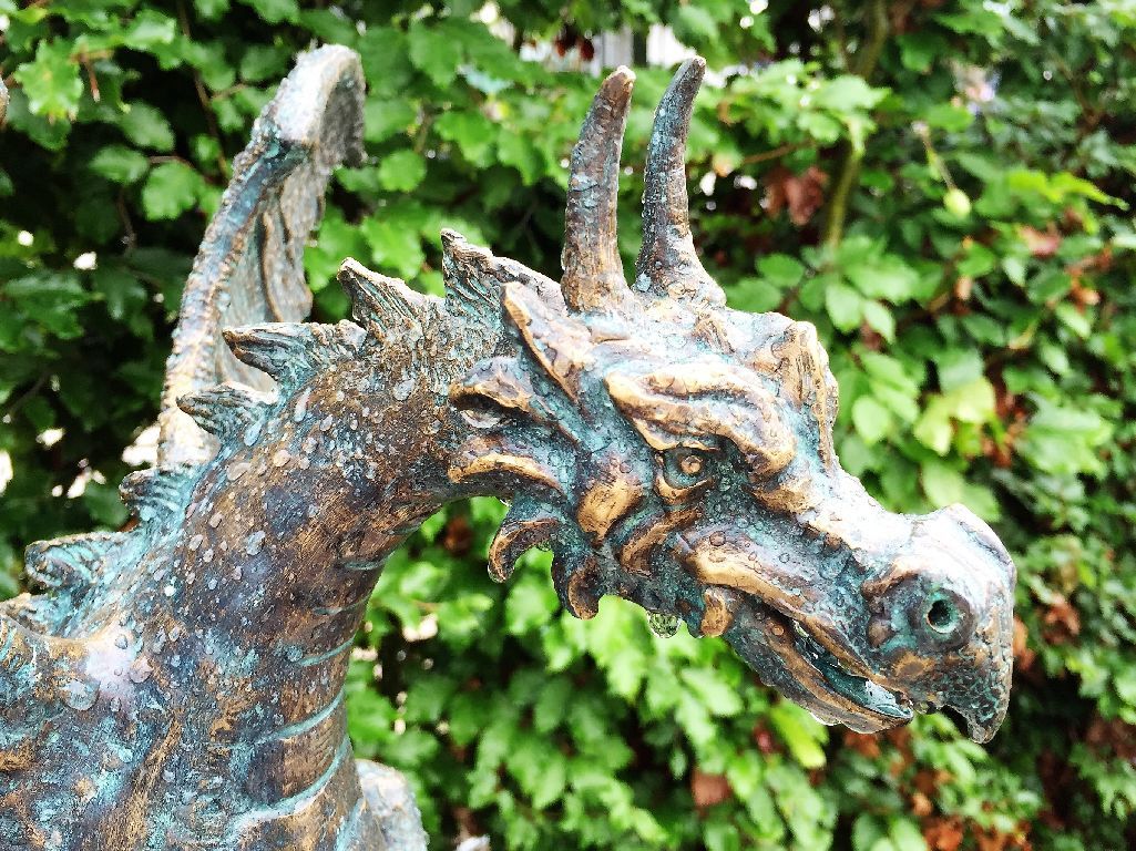 RO90167 riesiger Bronze Drache Drachenvogel Saphira Wasserspeier Höhe