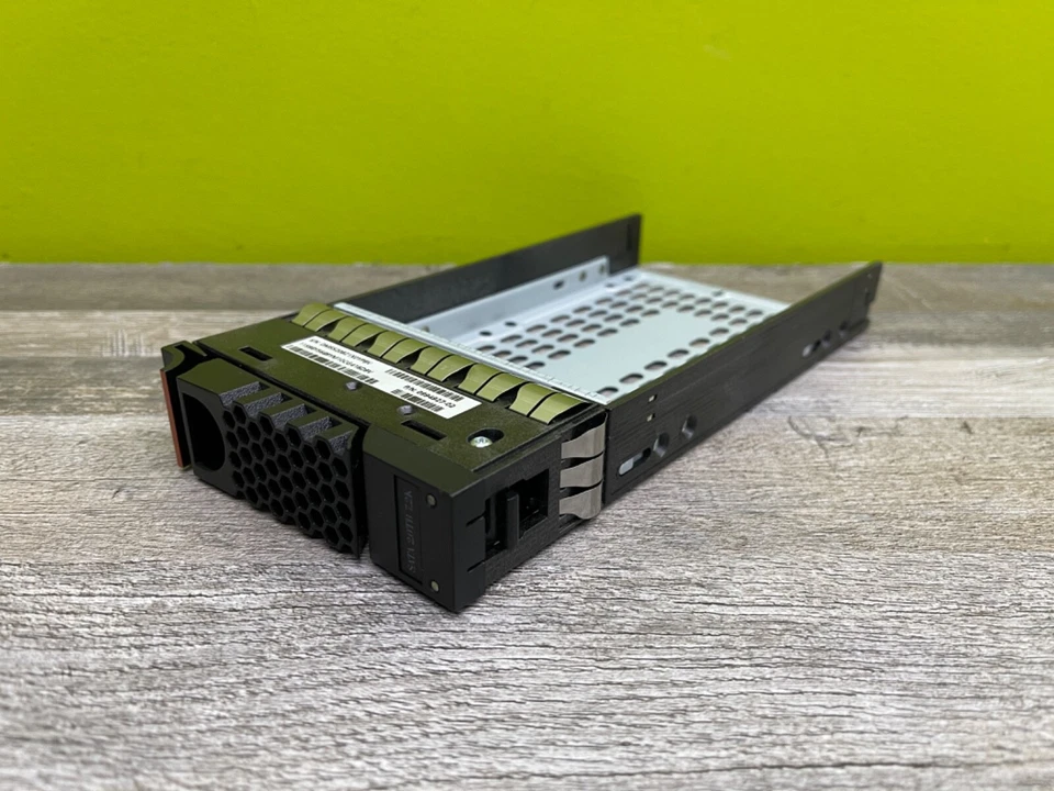 IBM 95310-06 0994927-02 Caddy 3.5” 2TB HDD Caddy 45W8286 LFF HS1235-E + Screws - Image 4 of 4