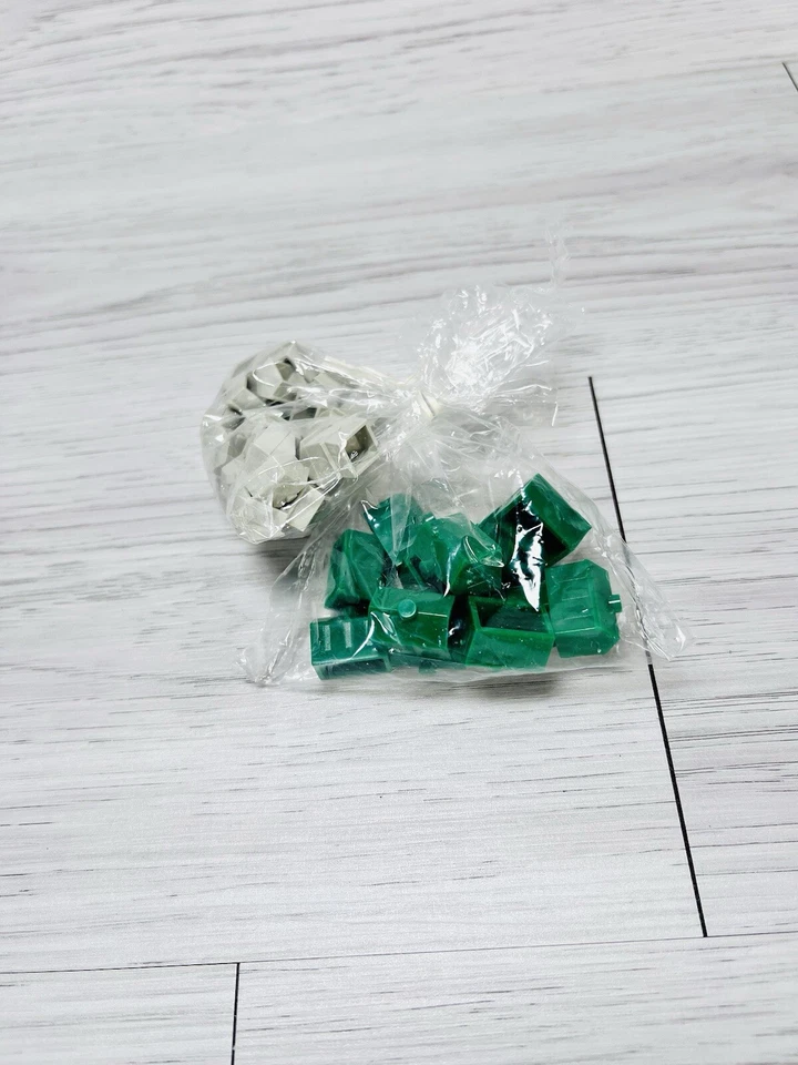 The Wizard of Oz Edition Monopoly Board Game Replacement Pieces  Houses Hotels - Image 3 of 3