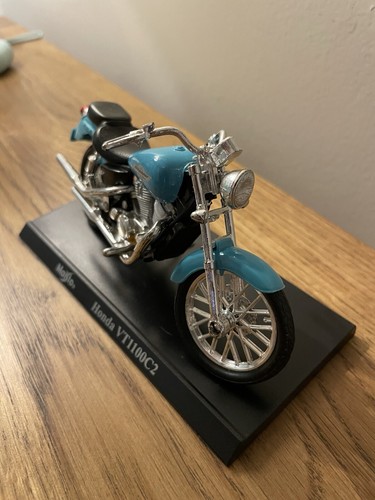 Maisto Honda VT1100C2 Hachette 1:18 Moto Diecast Moto Cruiser Chopper - Foto 2 di 6