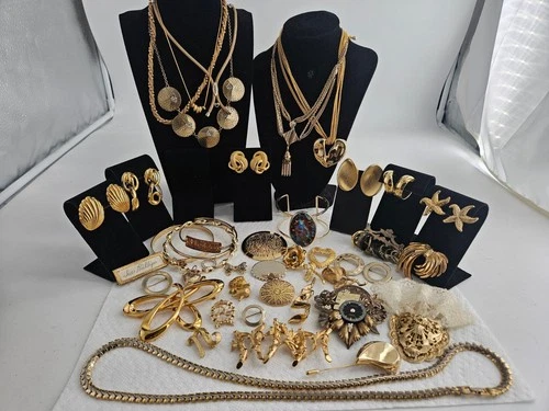 Vintage Estate MCM Lot Gold Tone Costume Jewelry