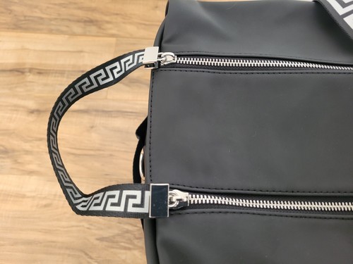 VERSACE WEEKEND DUFFLE BAG MENS TRAVEL HOLIDAY FLIGHT SPORTS GYM BAG - Picture 6 of 9