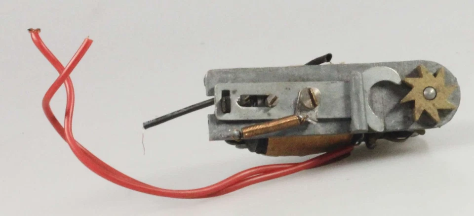 Märklin SK800 HR800 RS800 & Others Reverse Unit, Die Cast, Bottom Mount - Tested - Image 2 of 2