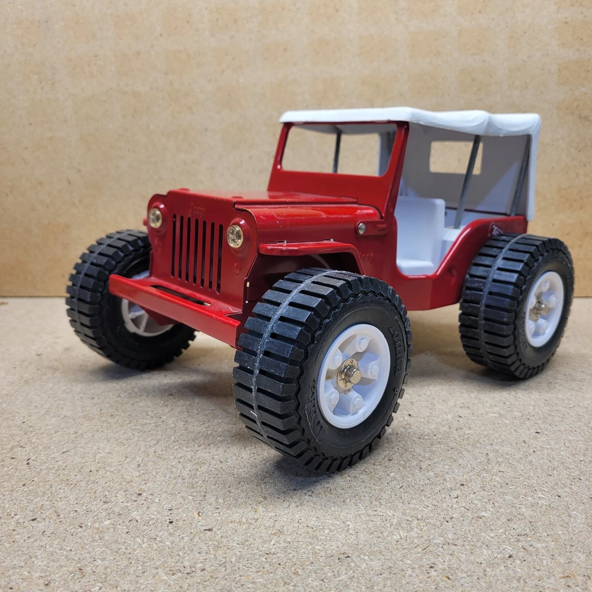 Jeep Tonka Vintage En Acier Pressé Rouge - Water Racer, Jouet Ancien